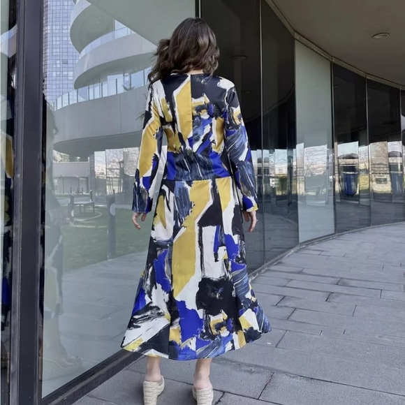 ZARA NWT WOMAN ROUND NECK PRINTED MIDI DRESS MULTICOLORED SIZE M - Picture 4 of 16